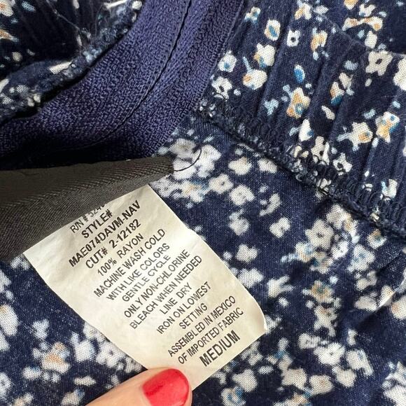 Vintage Rayon Midi Skirt Navy Blue White Floral Zip Up Size Medium JL - Picture 5 of 6